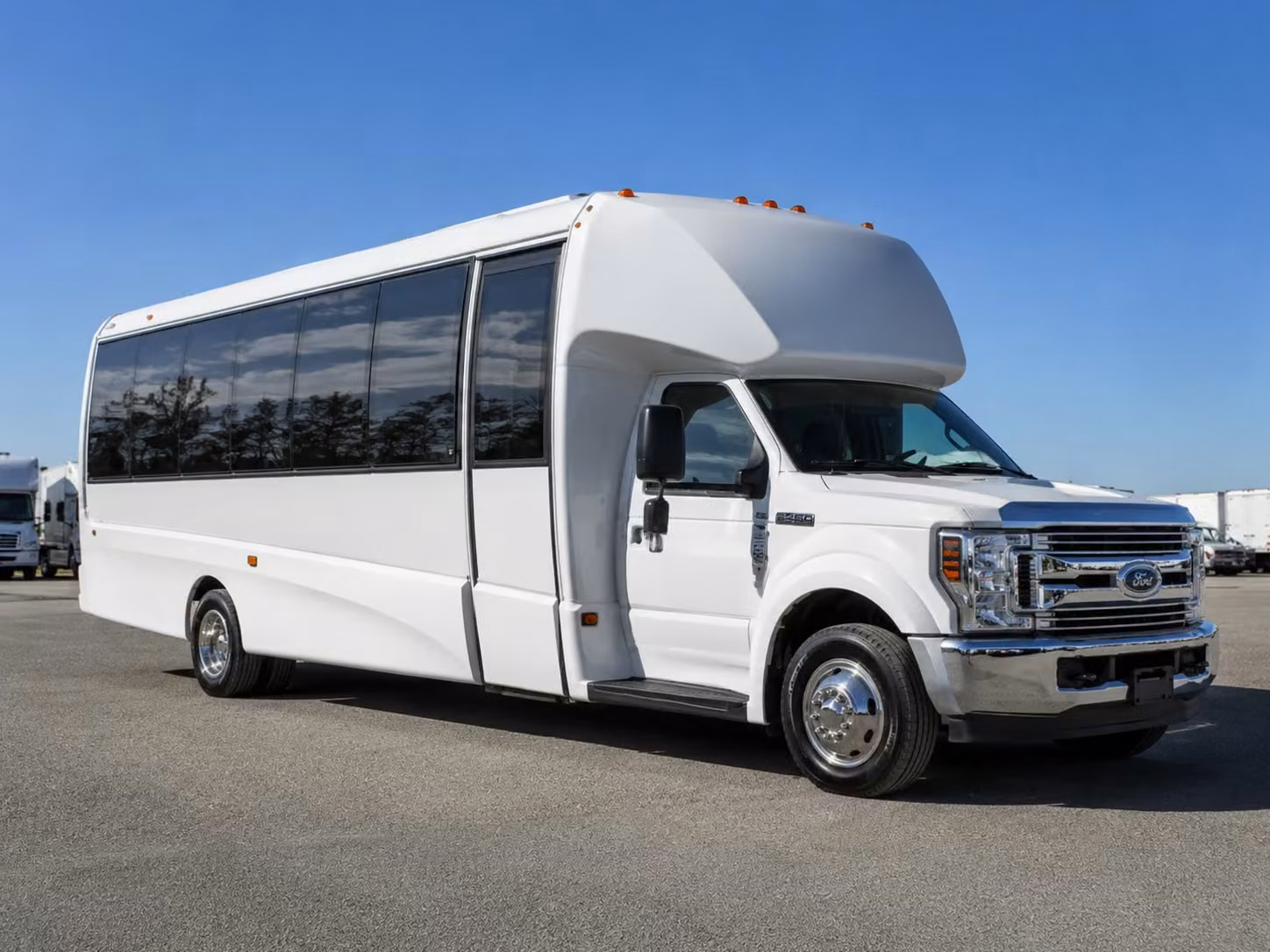 18 passenger minibus