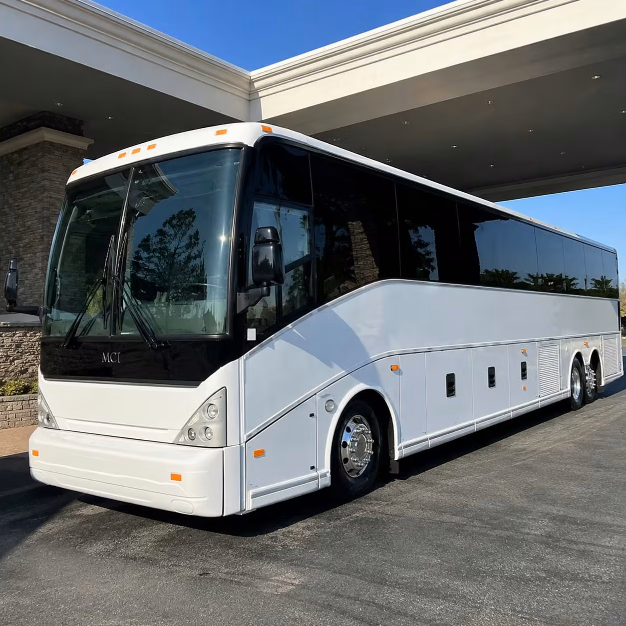 book airport transportation in glendale or any city nearby